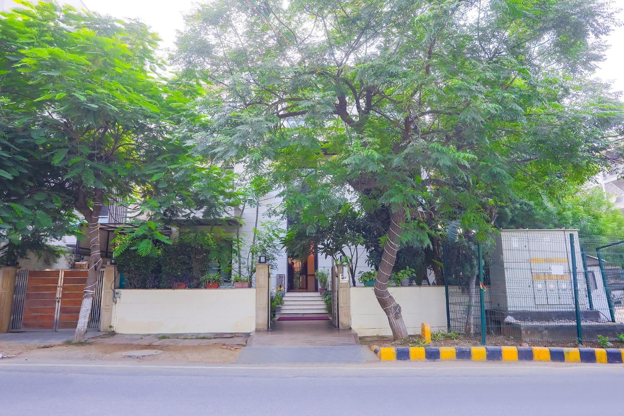 Fabhotel Rivlet Residency Gurgaon Exterior photo