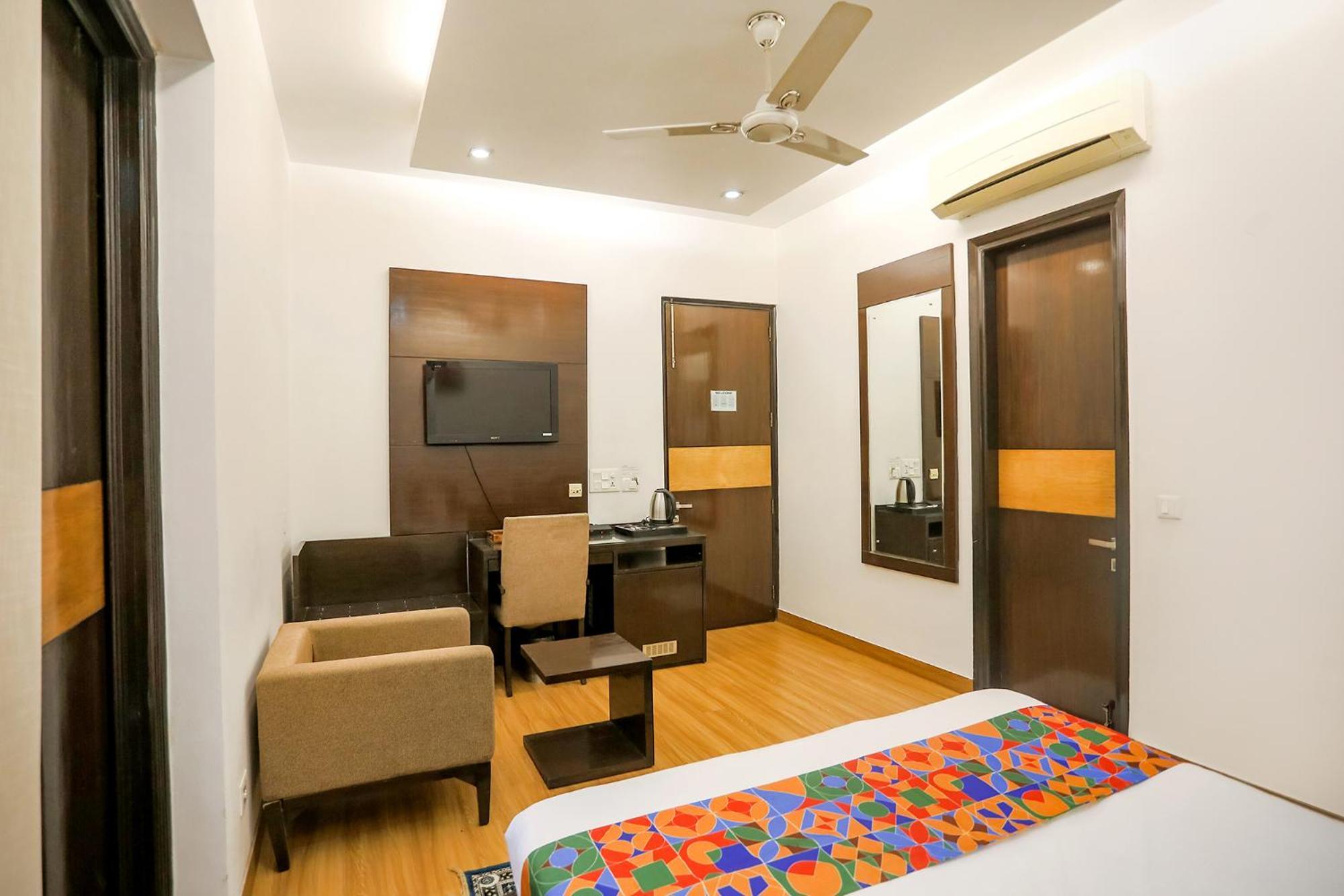 Fabhotel Rivlet Residency Gurgaon Exterior photo